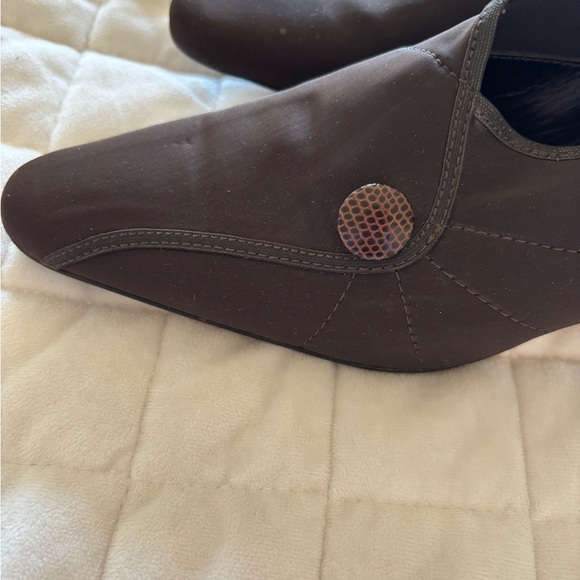 Italian Prevata Brown Ankle Booties with Sleek Design - Picture 7 of 8